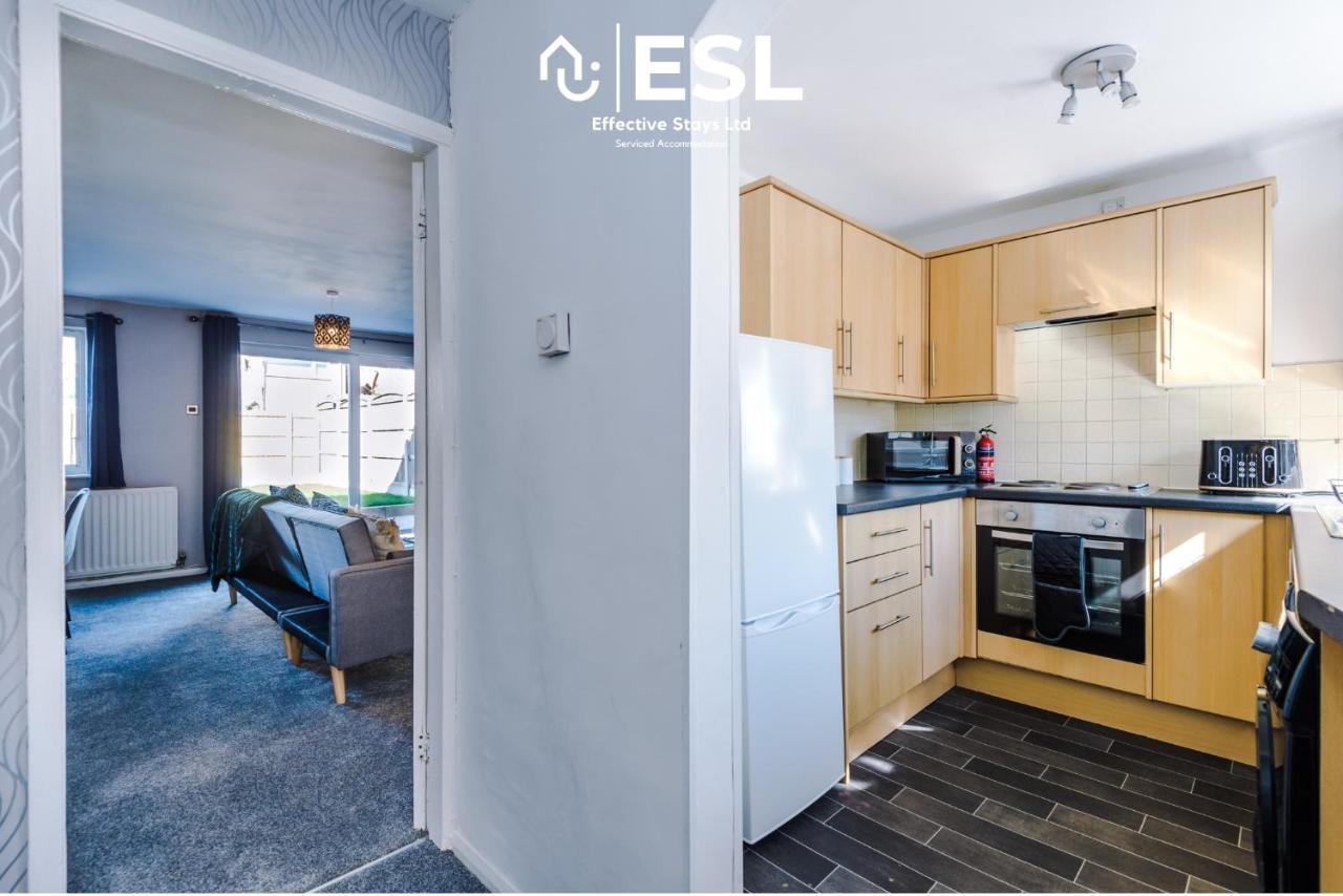 3 Bedroom House With Garden And Driveway Parking - Less Than 10 Mins From Chester City Centre Exterior foto